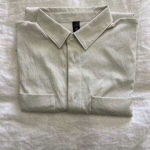 lululemon athletica Men's Light Gray Button Down Shirt